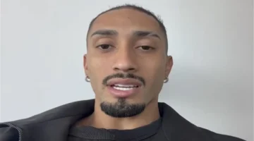 رافينها يفوز بجائزة أفضل لاعب ليجا في حفل جلوب سوكر 2025